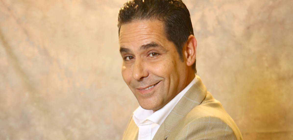 La alegre noticia familiar que tiene feliz al actor Juan Falcón: se convertirá en abuelo