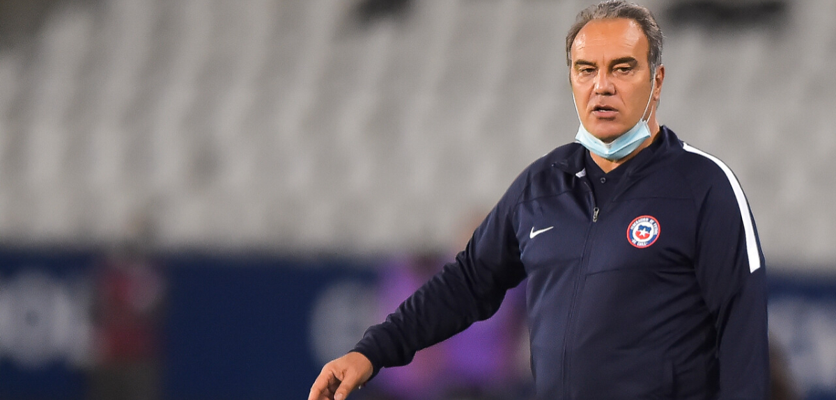 Sin Alexis y con varias sorpresas: Lasarte entregó nómina de Chile para triple fecha clasificatoria