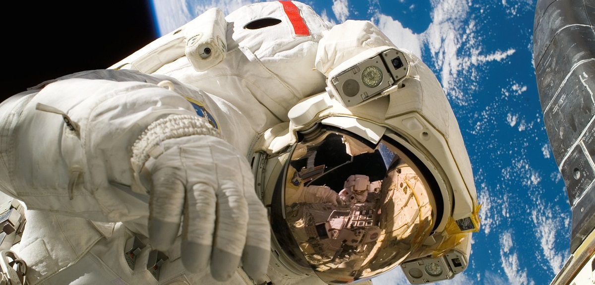 Autorizan a director y actriz grabar la primera película en el espacio: rodaje se hará en 12 días