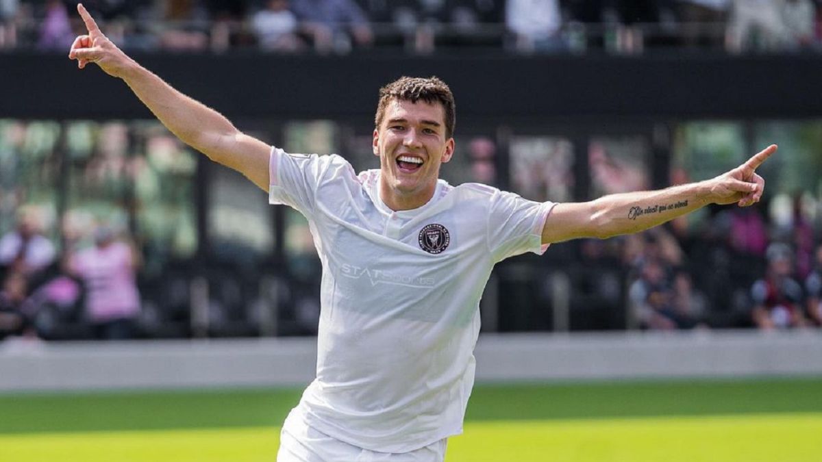 La nueva joya de la MLS: la historia de Robbie Robinson, el delantero sorpresa de la 'Roja'