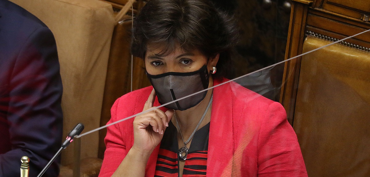 Yasna Provoste renunció a la presidencia del Senado tras inscribir candidatura presidencial