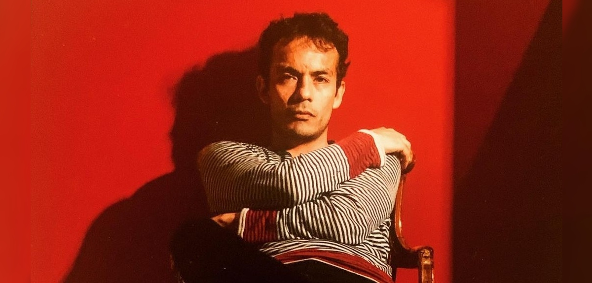 Álvaro López compartió íntimo rincón de su casa dedicado a su difunto padre: 