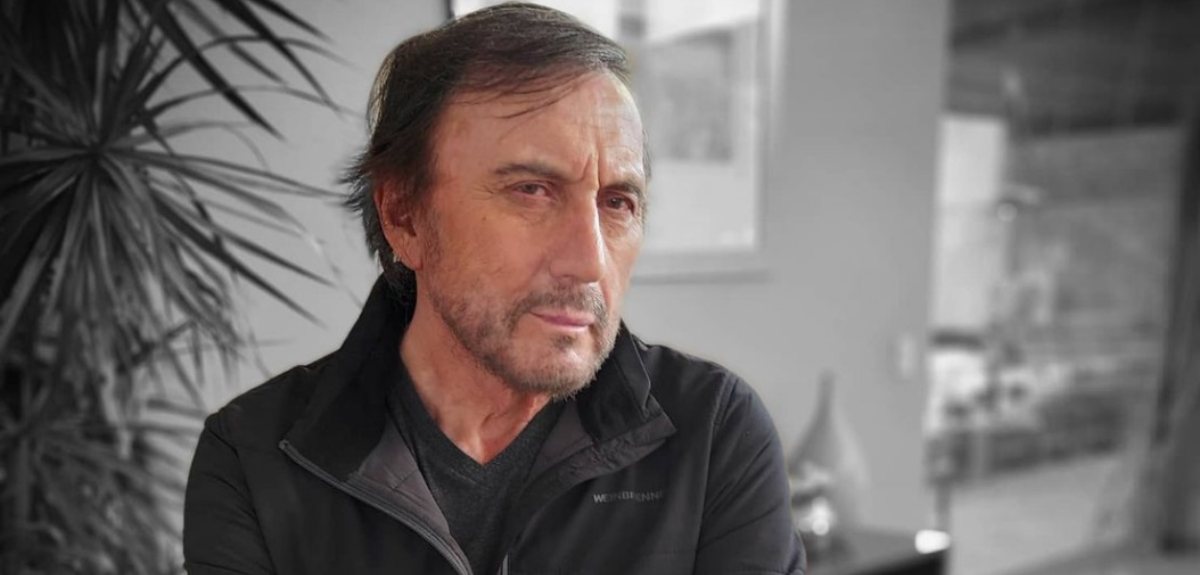 Carlos Pinto desclasificó insólito incidente con un martillo en plenas grabaciones de 'Mea Culpa'