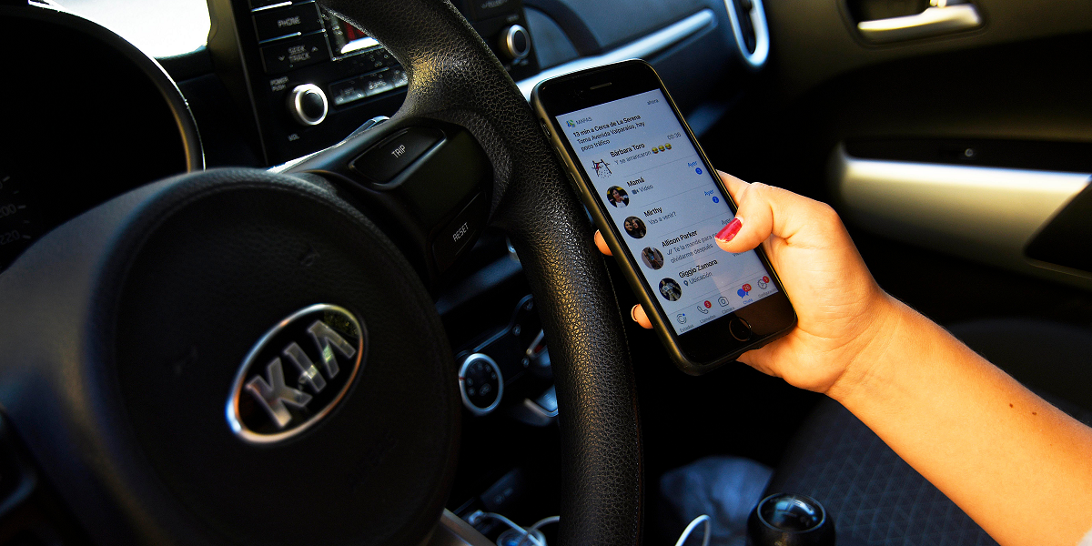 Congreso despachó a ley proyecto que endurece las multas por uso de celular al conducir