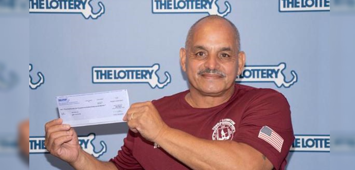 Abuelo gana la Lotería en EE.UU. y se hace viral al contar lo primero que hará con su premio