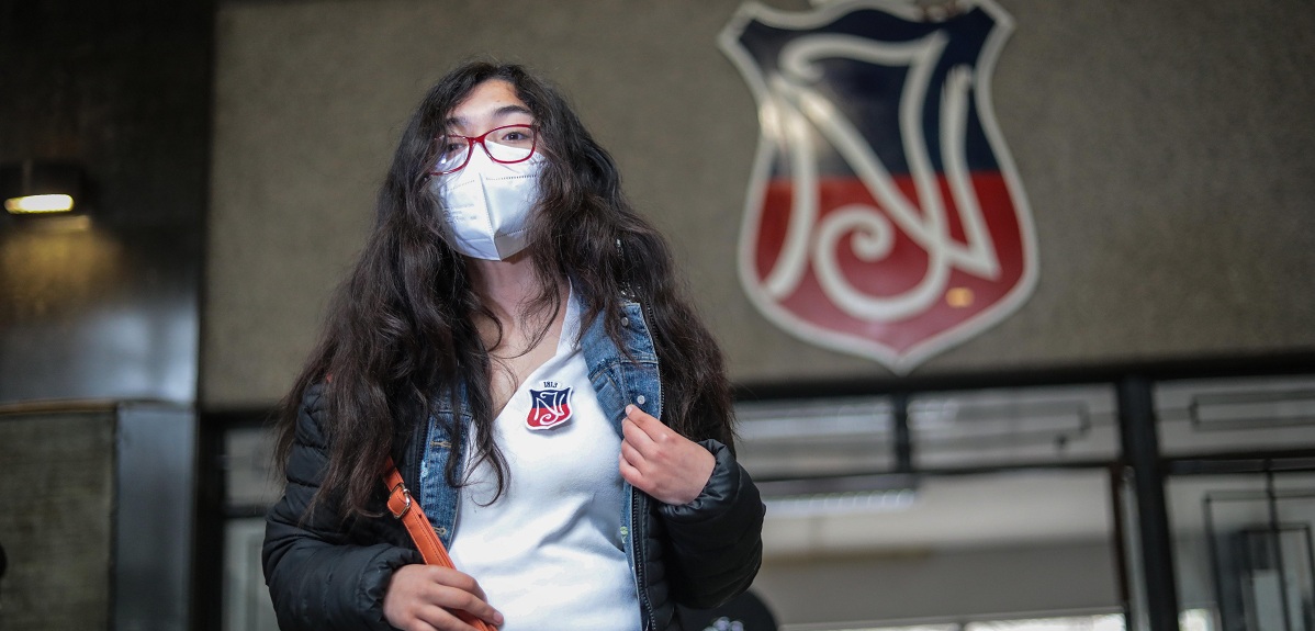 Histórico: Instituto Nacional recibió por primera vez a mujeres en sus salas de clases