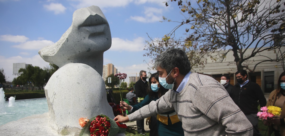 Inauguran en Maipú primer memorial dedicado a víctimas del COVID-19 en Chile