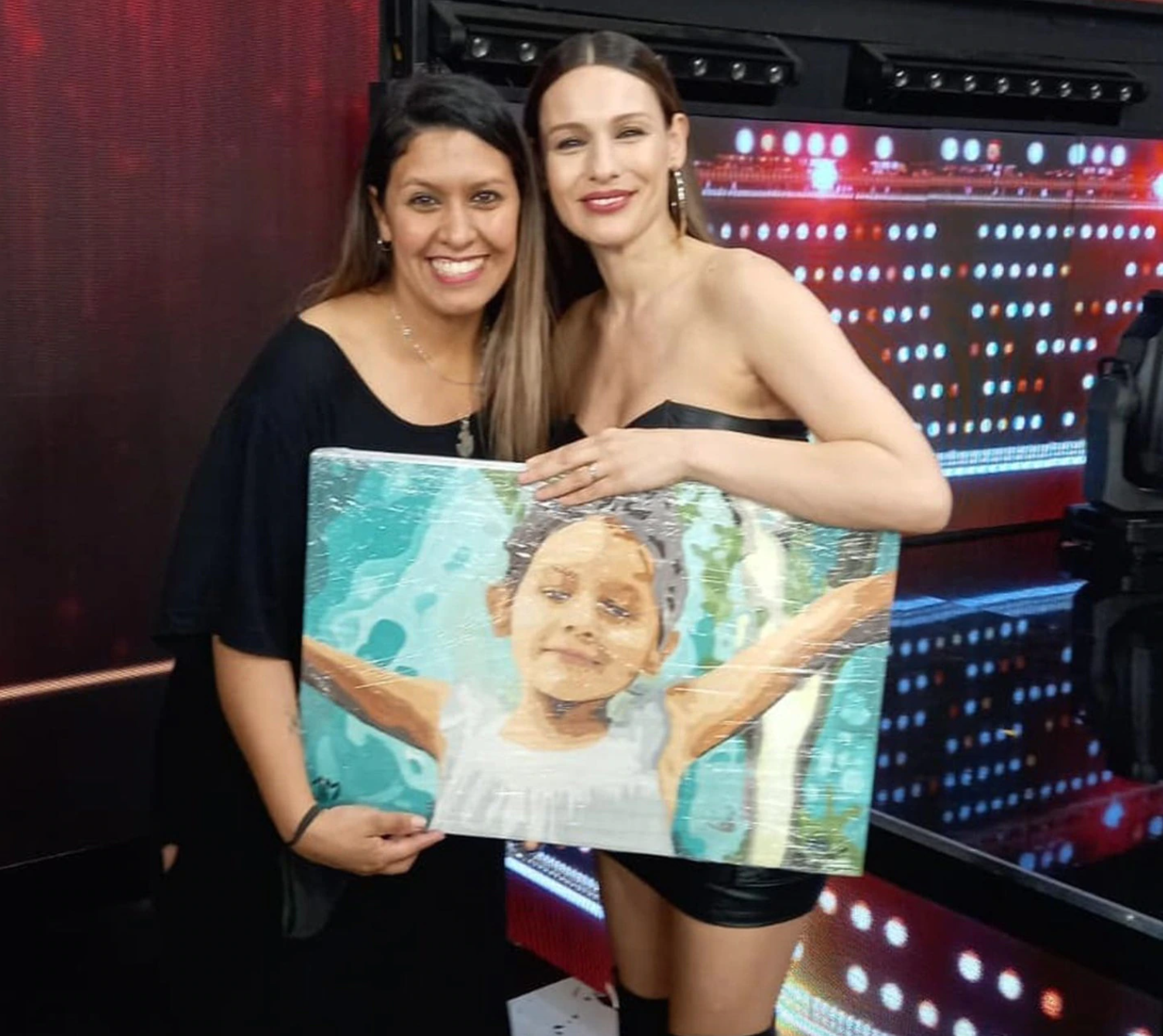 Pampita recibe pintura de Blanca