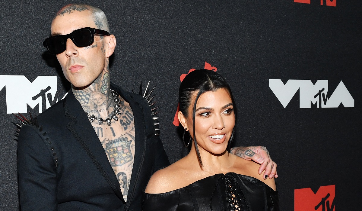 La romántica propuesta de matrimonio de Travis Barker a Kourtney Kardashian: el anillo es gi-gan-te