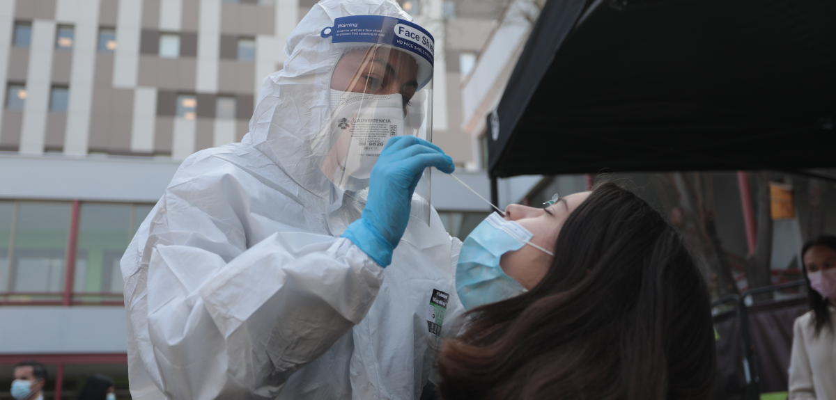 Minsal reportó 1.858 casos de COVID: 6 regiones disminuyeron nuevos contagios en los últimos 7 días