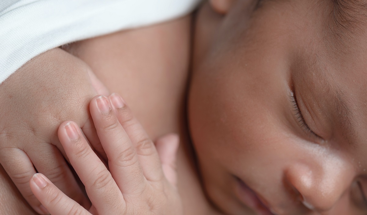 Mujer en situación de calle dio a luz en plena vía pública en Antofagasta: Carabineros la asistieron