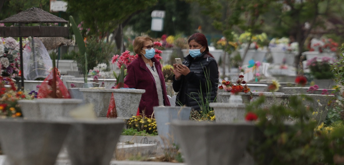 Día de todos los Santos: ¿qué cementerios recibirán visitantes en la RM y cuáles serán sus horarios?