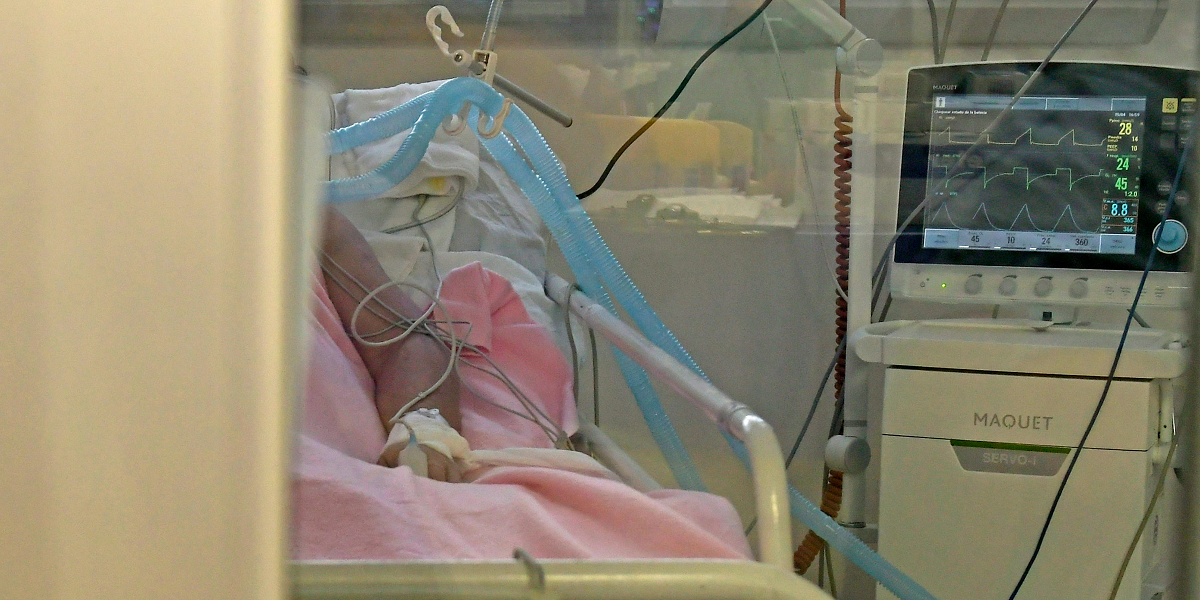 Minsal reporta alarmante cifra de contagios de COVID-19 tras semanas al alza: 2.601 nuevos casos