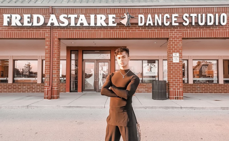 davis saez exbailarin rojo 