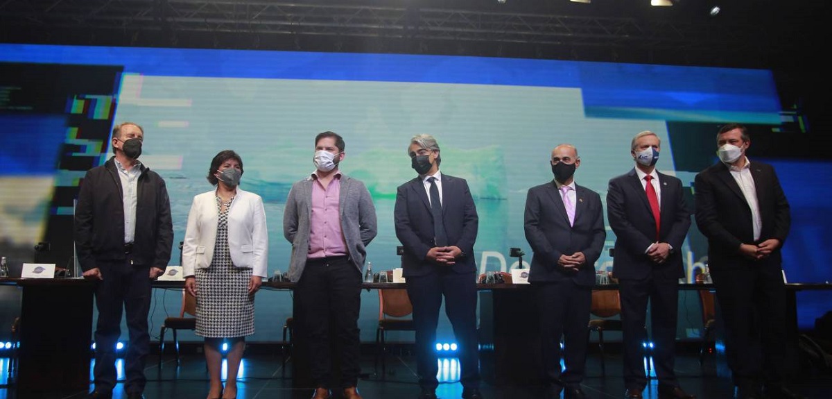 Anatel escuchó solicitud de la audiencia y cambiará el horario del último debate presidencial