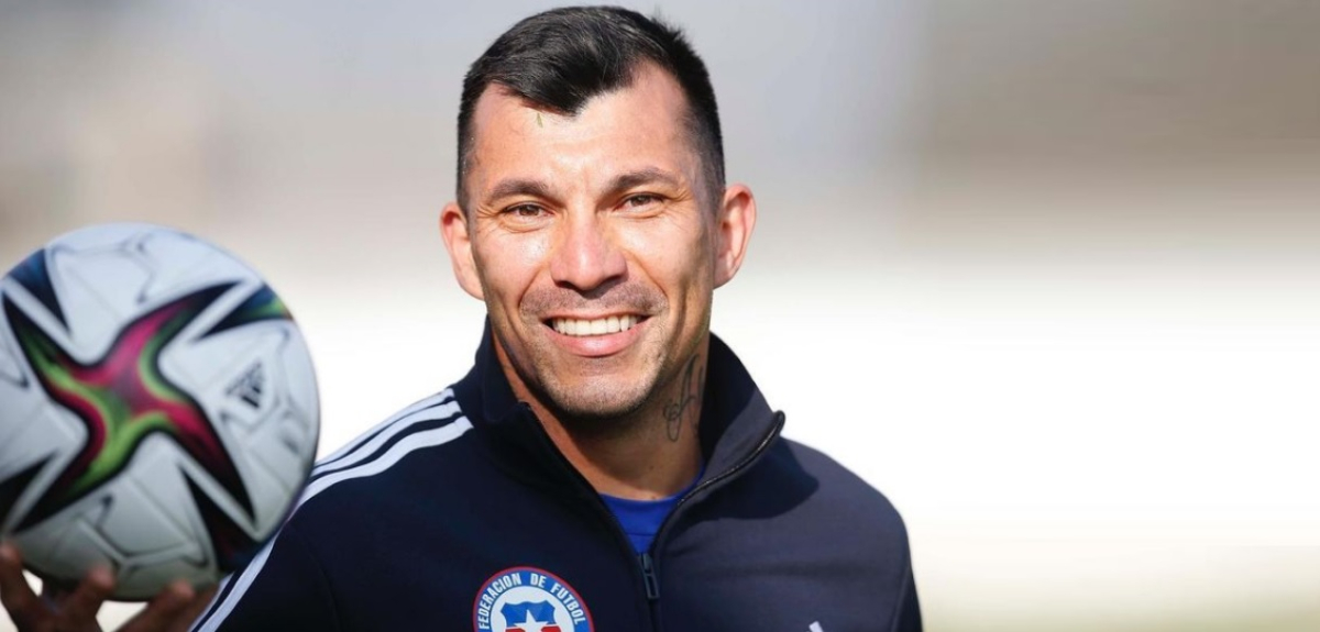 Gary Medel reveló cómo lo hace para comunicarse con Ben Brereton en 'La Roja'