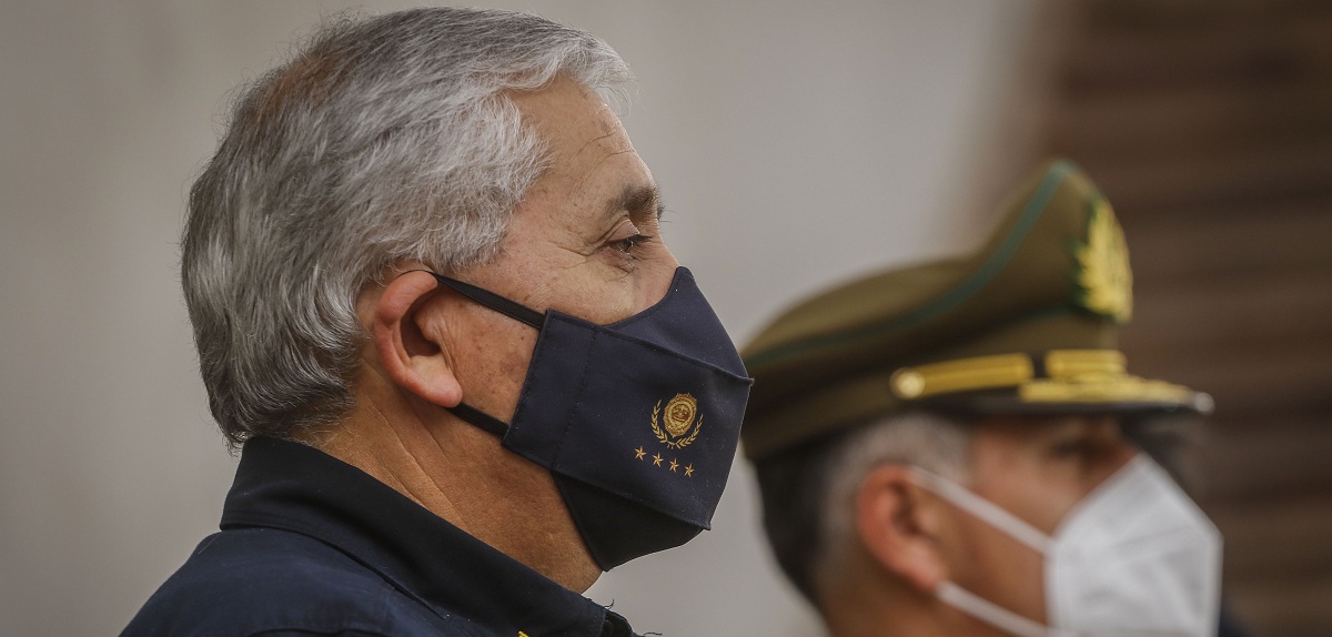 Revocan prisión preventiva para Héctor Espinosa, exdirector PDI: quedó con arresto domiciliario