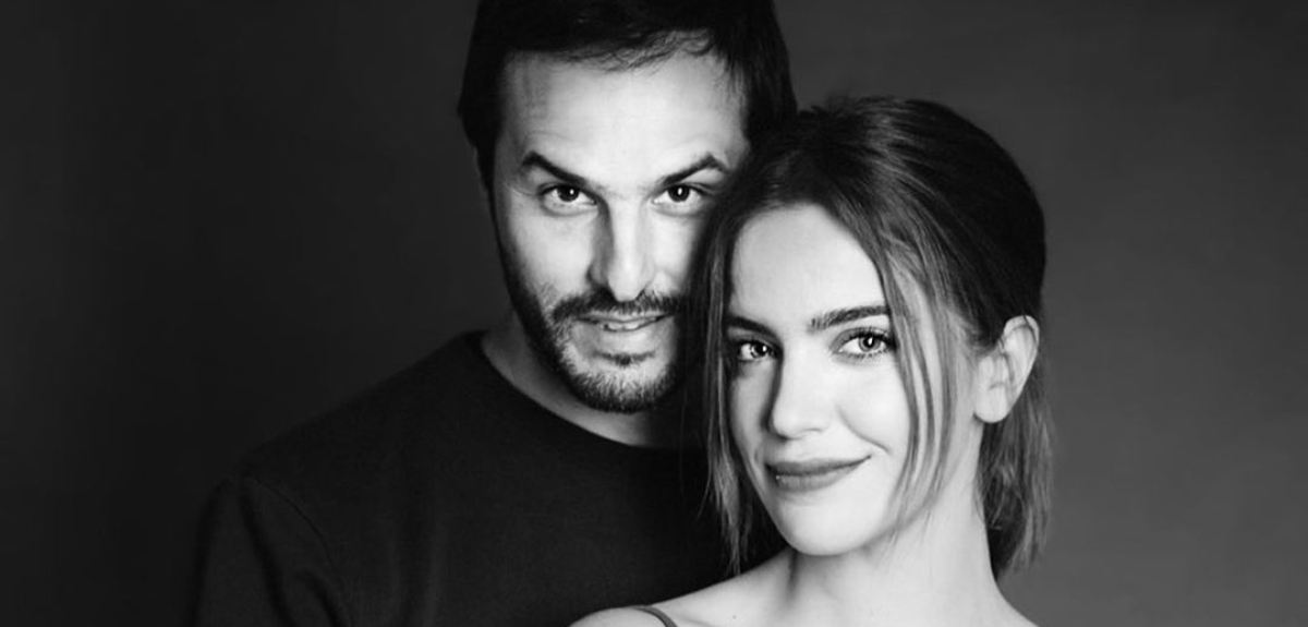 Millaray Viera es sorprendida por su pareja con improvisado saludo de cumpleaños a bordo de un avión