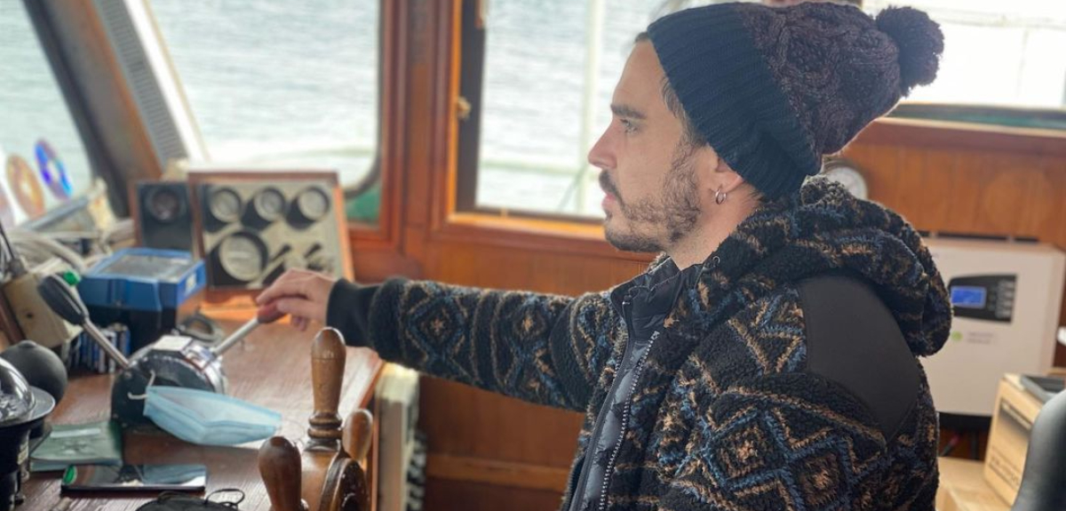 Nicolás Oyarzún sorprendió al compartir foto con la joven actriz que será su hija en 'Amar Profundo'