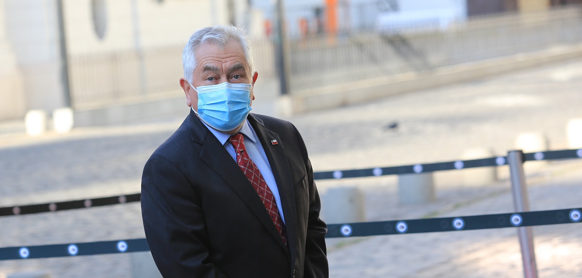 Paris rechazó acusación de gremios de la salud de buscar desmantelar red hospitalaria