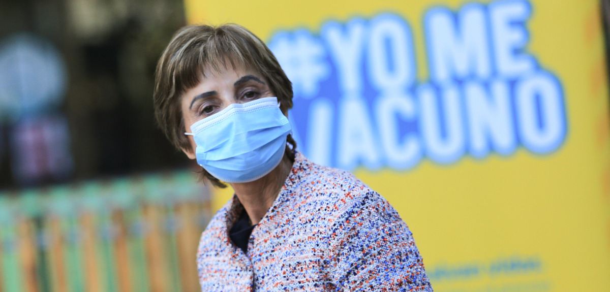 Minsal explicó alza de contagios COVID en Chile: bajó percepción de riesgo y aumentó variante Delta