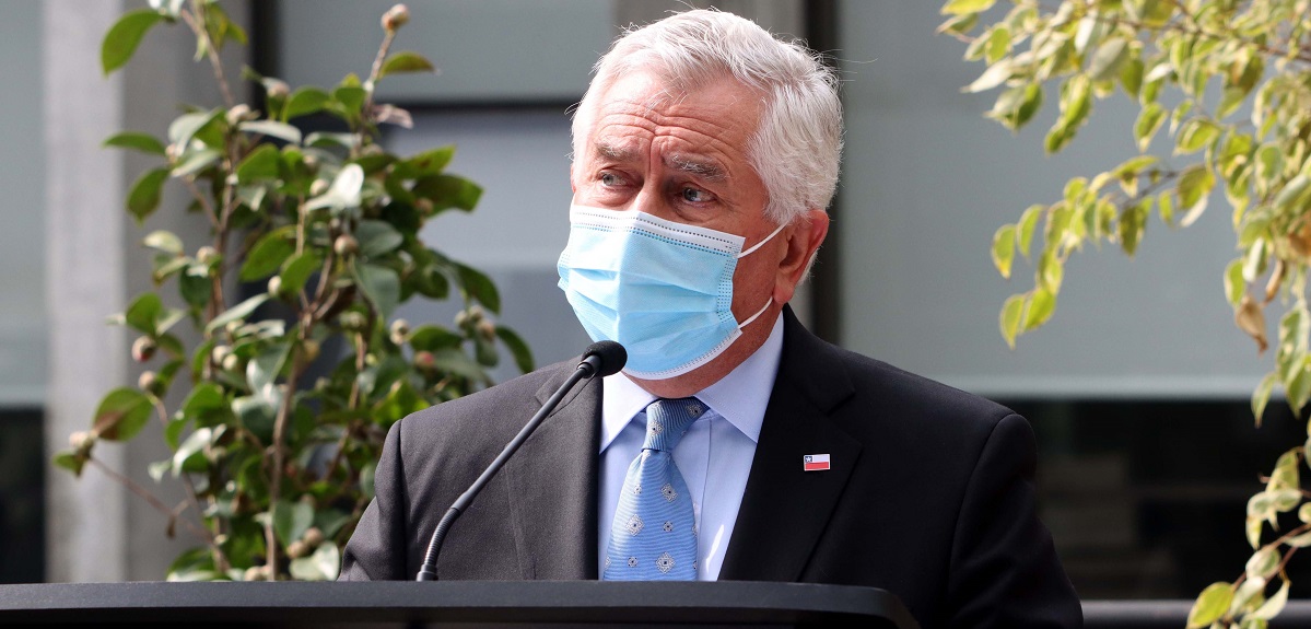 Ministro reportó 2.711 contagios de COVID-19 este domingo: 