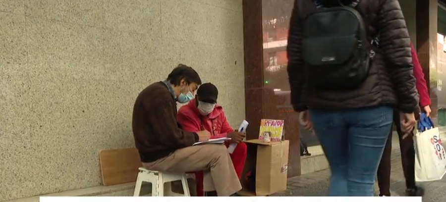 profesor jubilado clases inmigrante