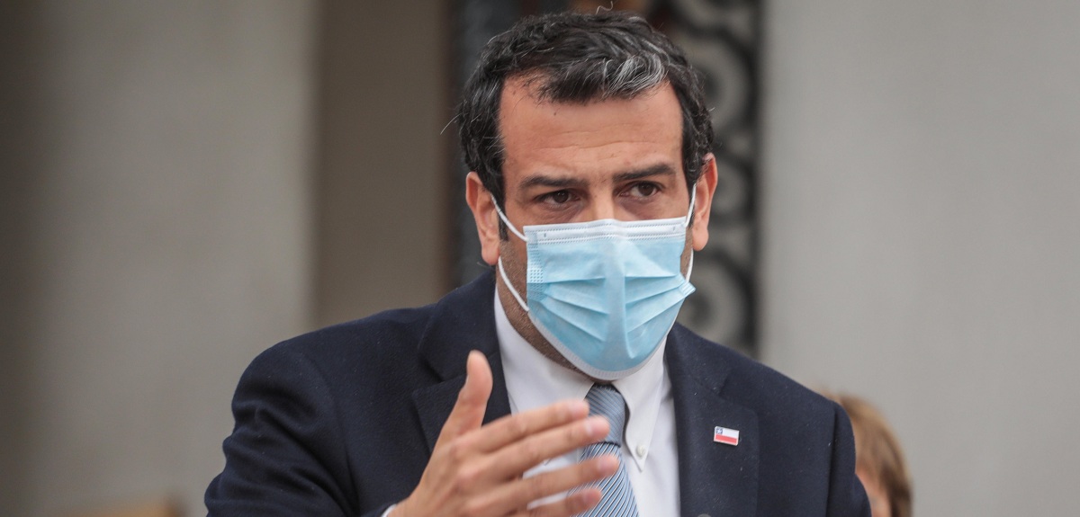 Cámara aprueba interpelación a ministro Rodrigo Delgado por crisis migratoria