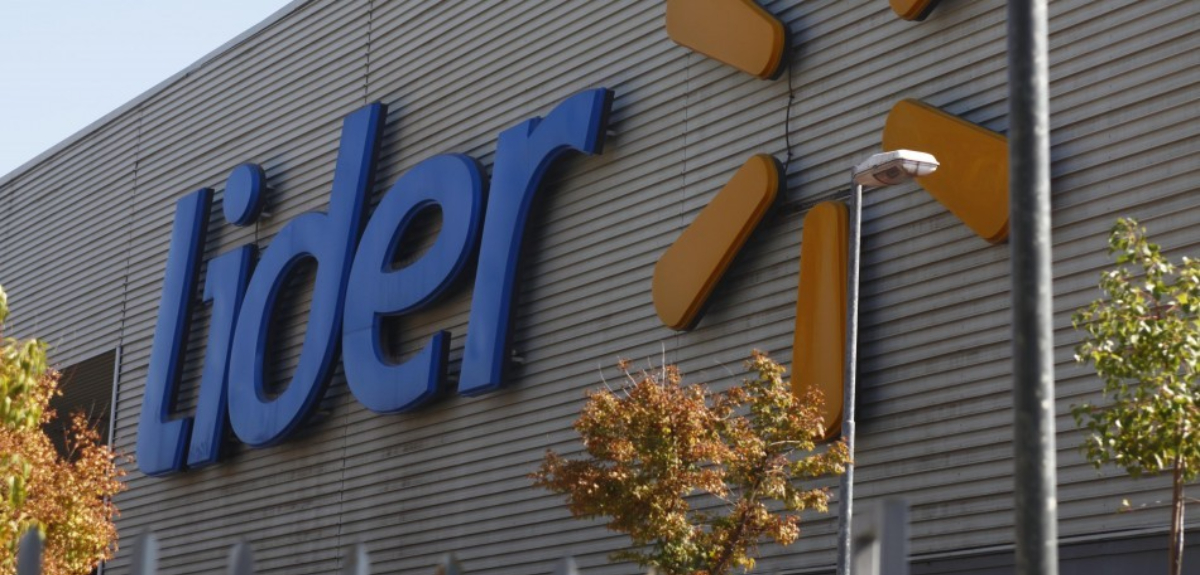 Walmart anunció cierre temporal de 11 supermercados por daños: revisa el listado de los recintos