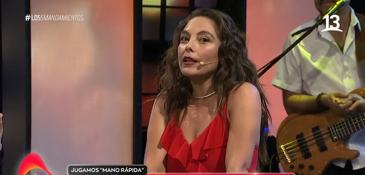 Ángeles Araya contó en Los 5 mandamientos que le tiene fobia a las gallinas: sufrió traumático hecho