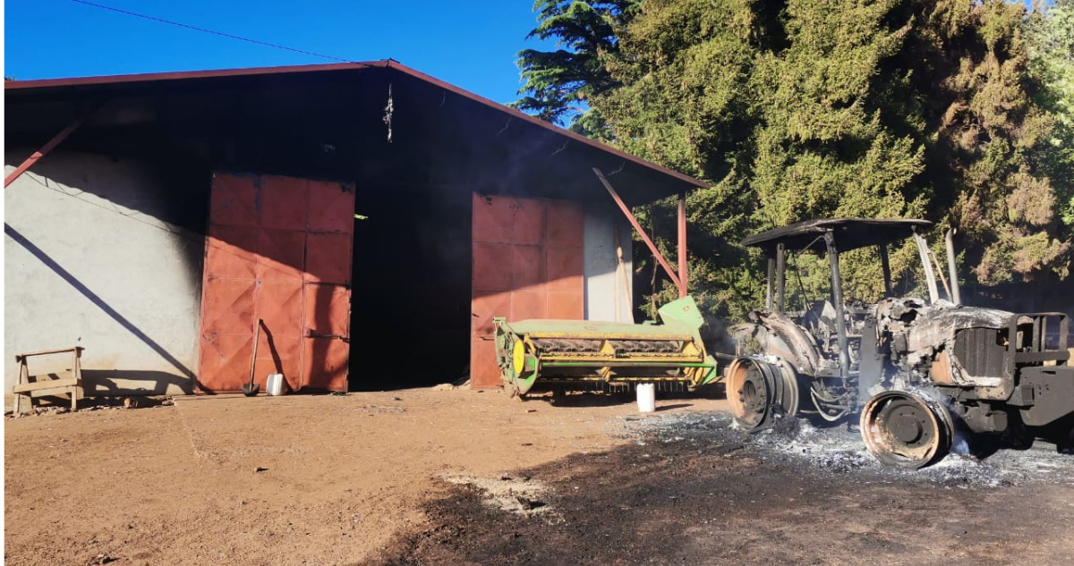 Nuevos hechos de violencia en La Araucanía: encapuchados atacaron fundo de diputado Rathgeb