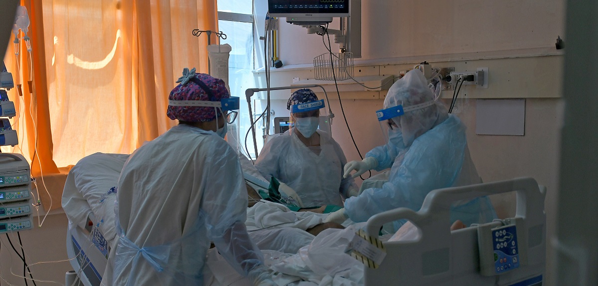 Reportan 2.060 nuevos contagios de COVID: Los Lagos, Coquimbo y Valparaíso aumentaron sus casos