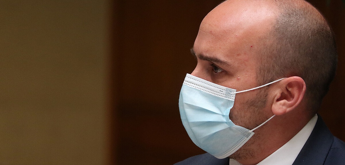 Diputado Andrés Longton sufrió ataque con palos y fierros durante actividad de campaña