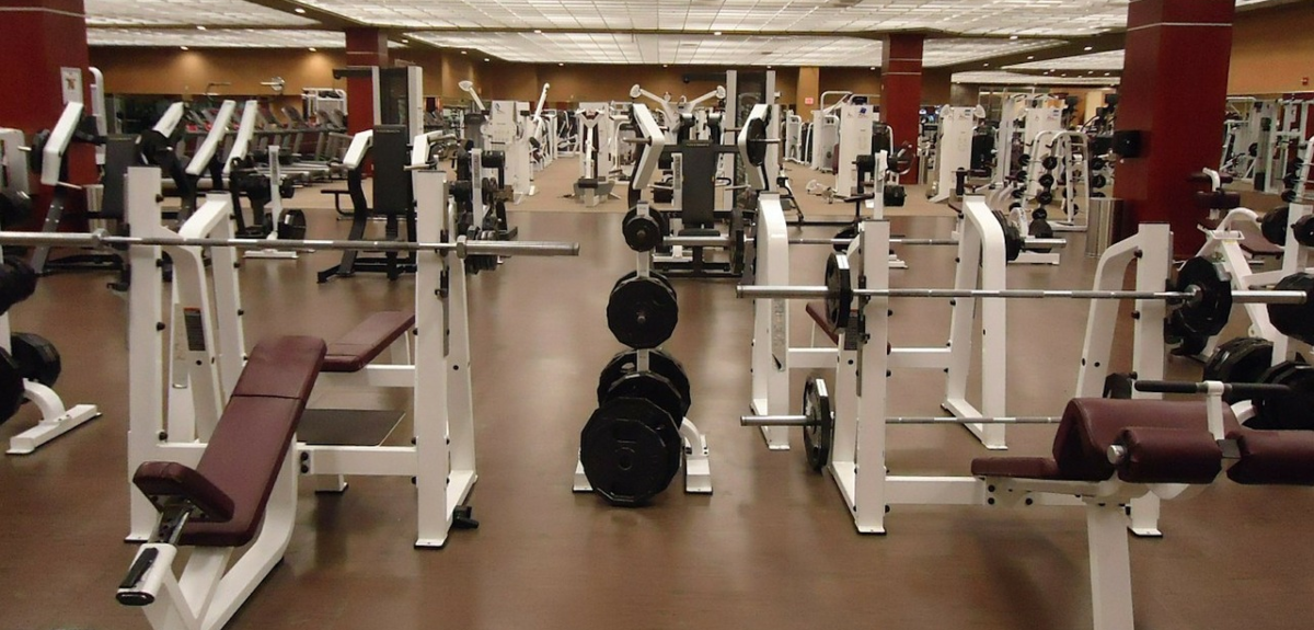 Una joven de 17 años murió en gimnasio de Villa Alemana tras usar máquina de ejercicios