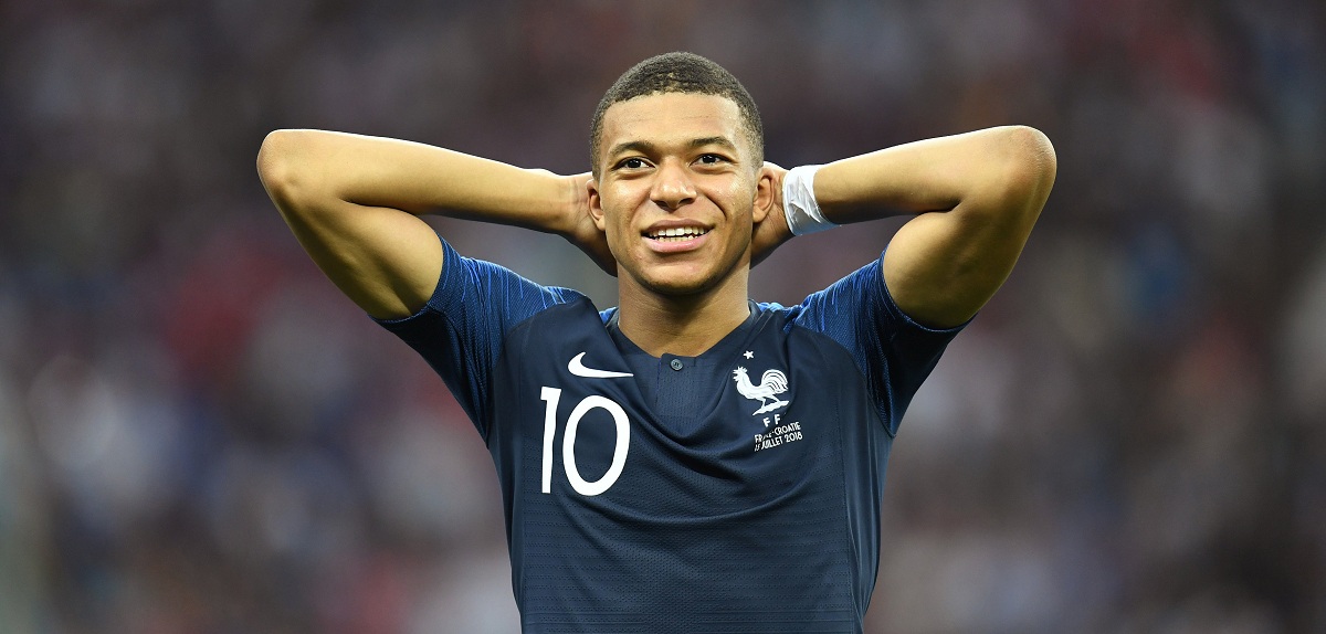 Kylian Mbappé se viralizó por particular gesto al oír que Messi era el ganador del Balón de Oro