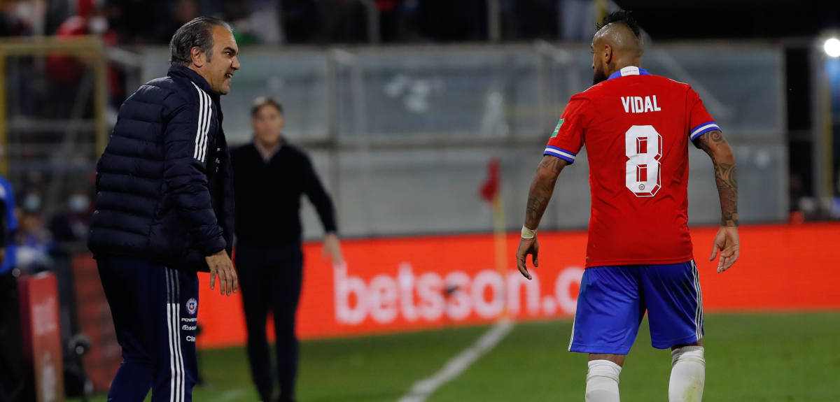 Lasarte definió la oncena de la 'Roja' para enfrentar a Ecuador este martes