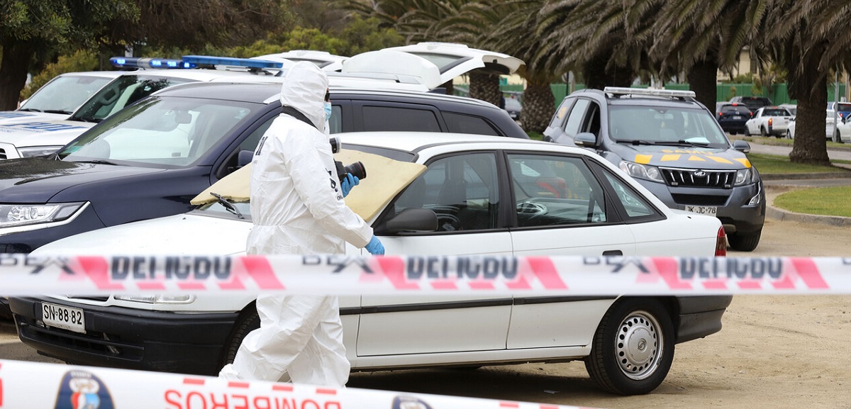 Hallan a una mujer muerta al interior de vehículo en Viña del Mar: presentaba heridas cortopunzantes