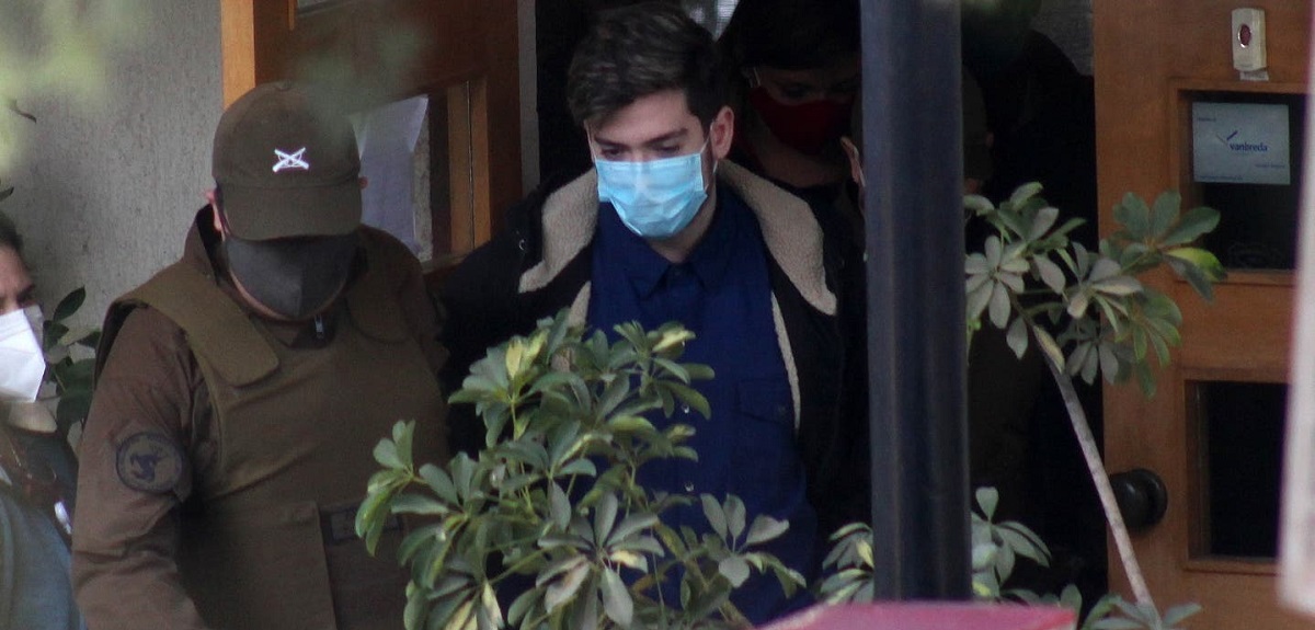 Nano Calderón lo consiguió: formalizaron a gendarme que le tomó fotografía en clínica psiquiátrica