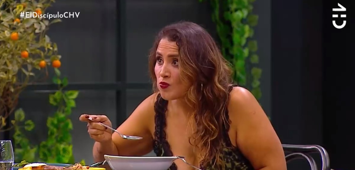 Pamela Leiva tuvo gracioso percance con plato en El Discípulo del Chef: “Se acaba de poner dientes”