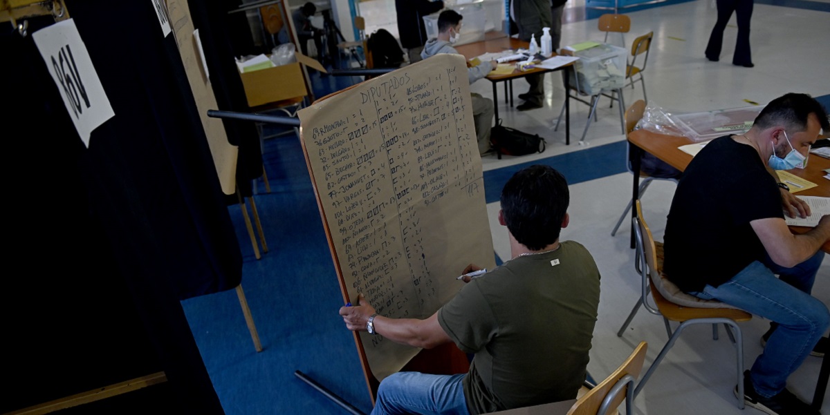 Beneficiados por el sistema D'Hondt: estos diputados fueron elegidos con menos del 1% de los votos