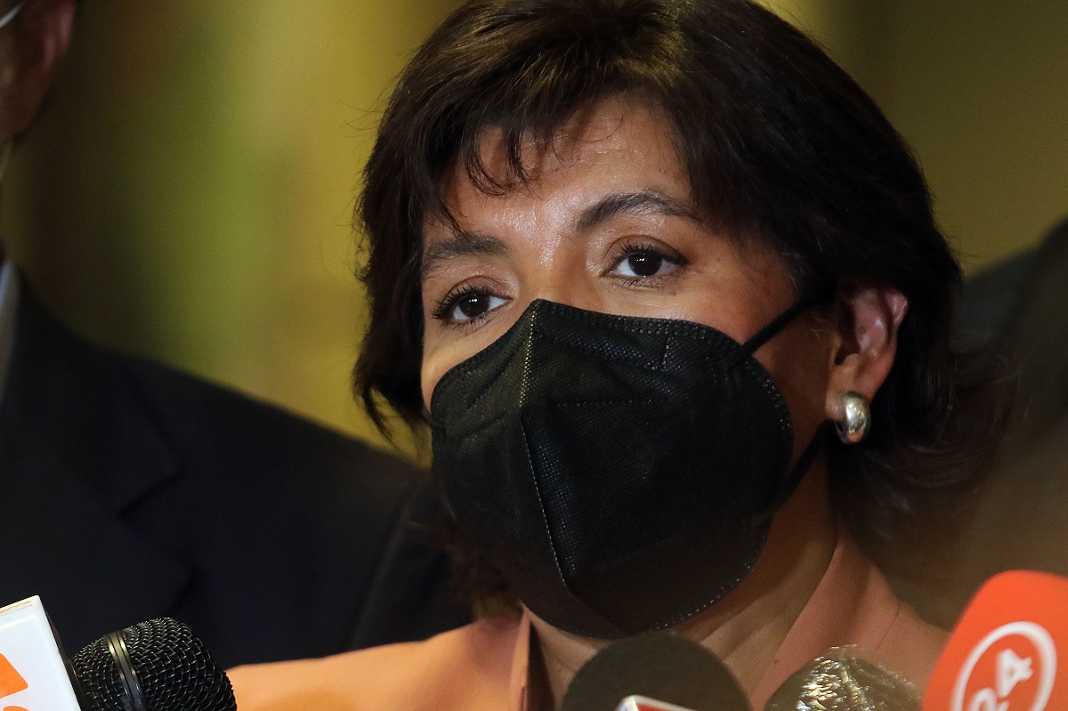 Yasna Provoste da negativo por COVID y emplaza a Gabriel Boric por resultado de su PCR
