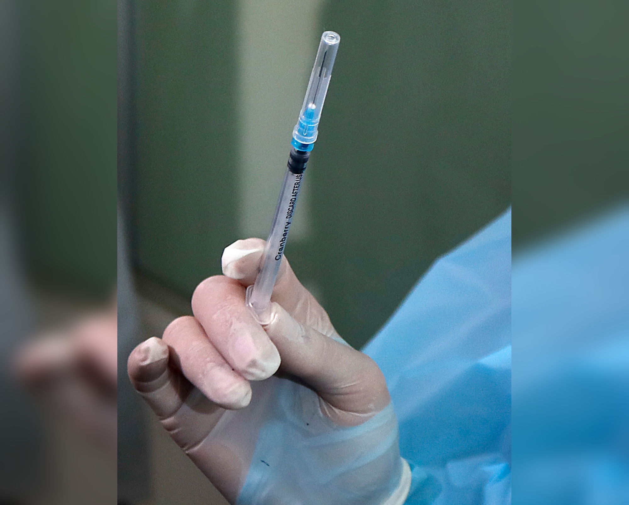 Investigadores descubren posible detonante de los trombos tras la vacuna de AstraZeneca