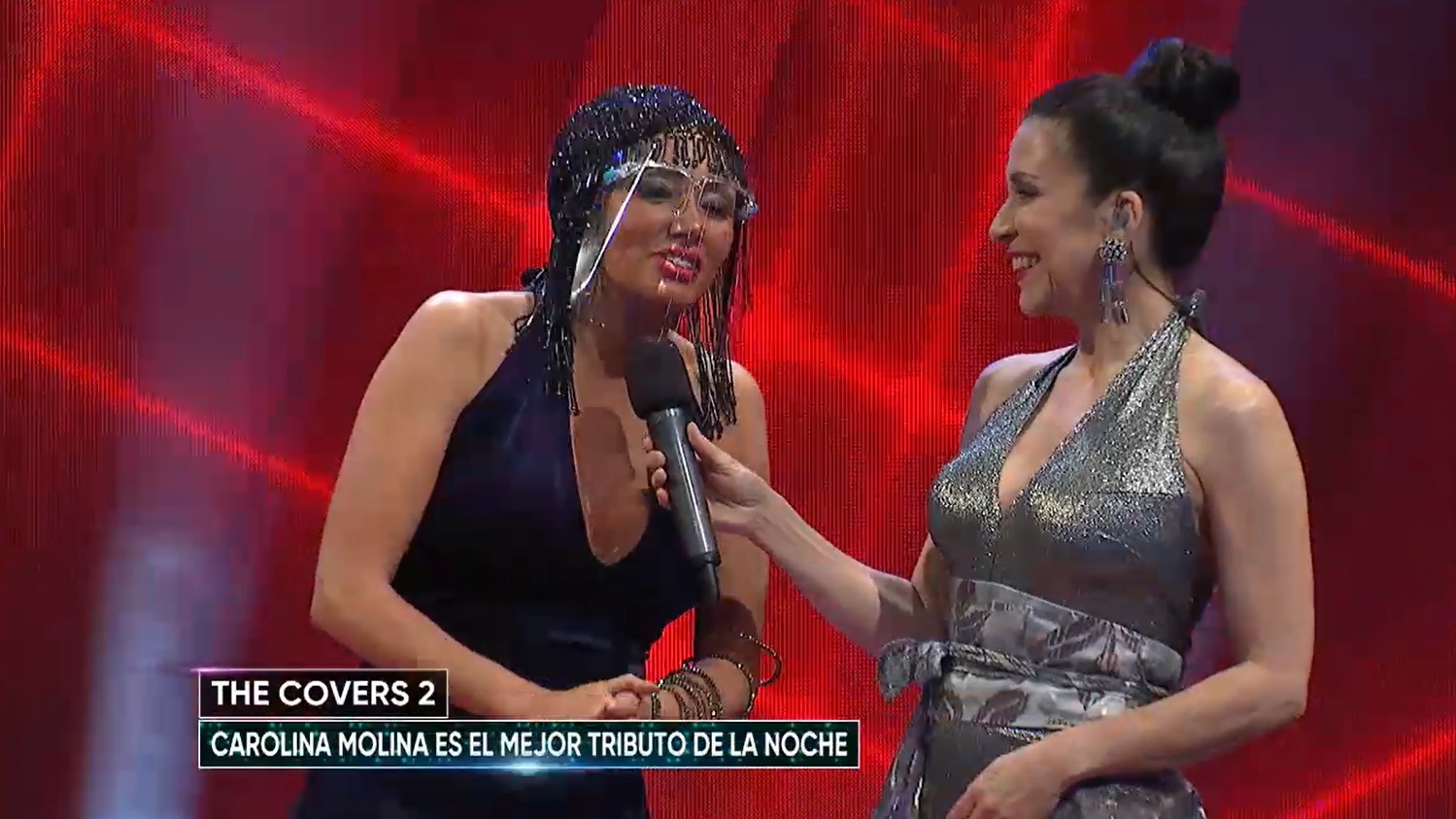 Carolina Molina en The Covers