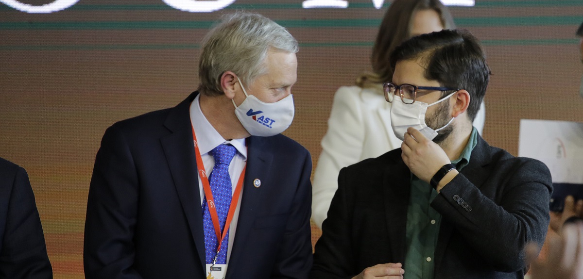 Interponen recurso de protección contra Kast por acusación infundada a Boric de 