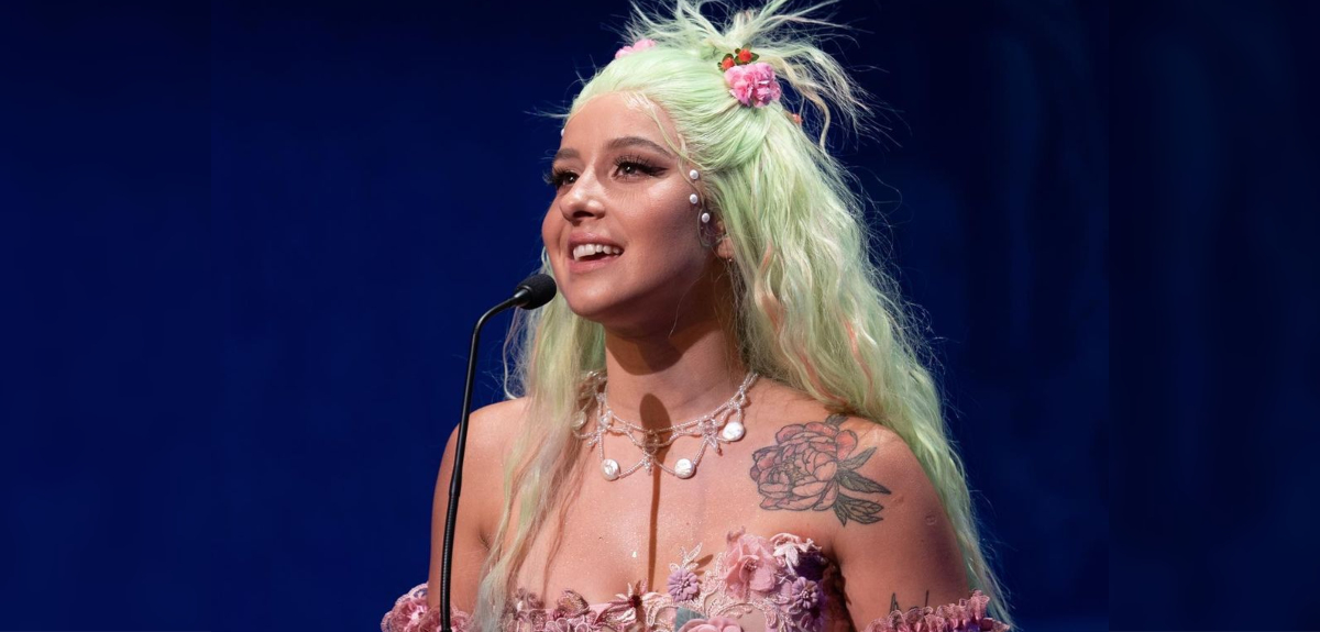 Denise Rosenthal bromeó con su llamativo look de los Premios Musa: 