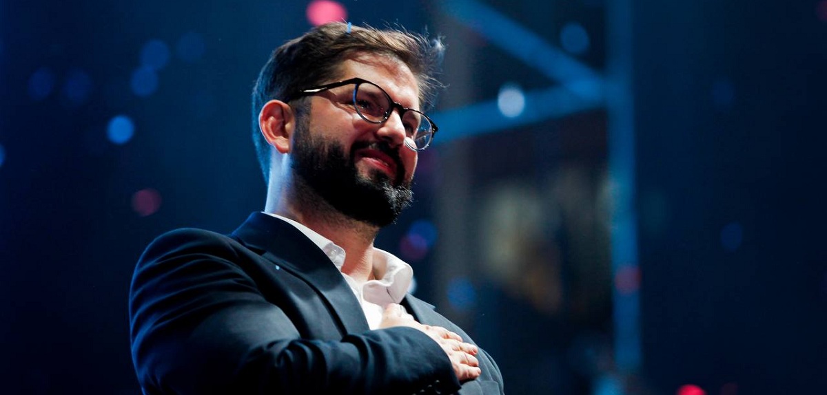 Encuesta Cadem: 55% cree que a futuro gobierno de Gabriel Boric le irá 