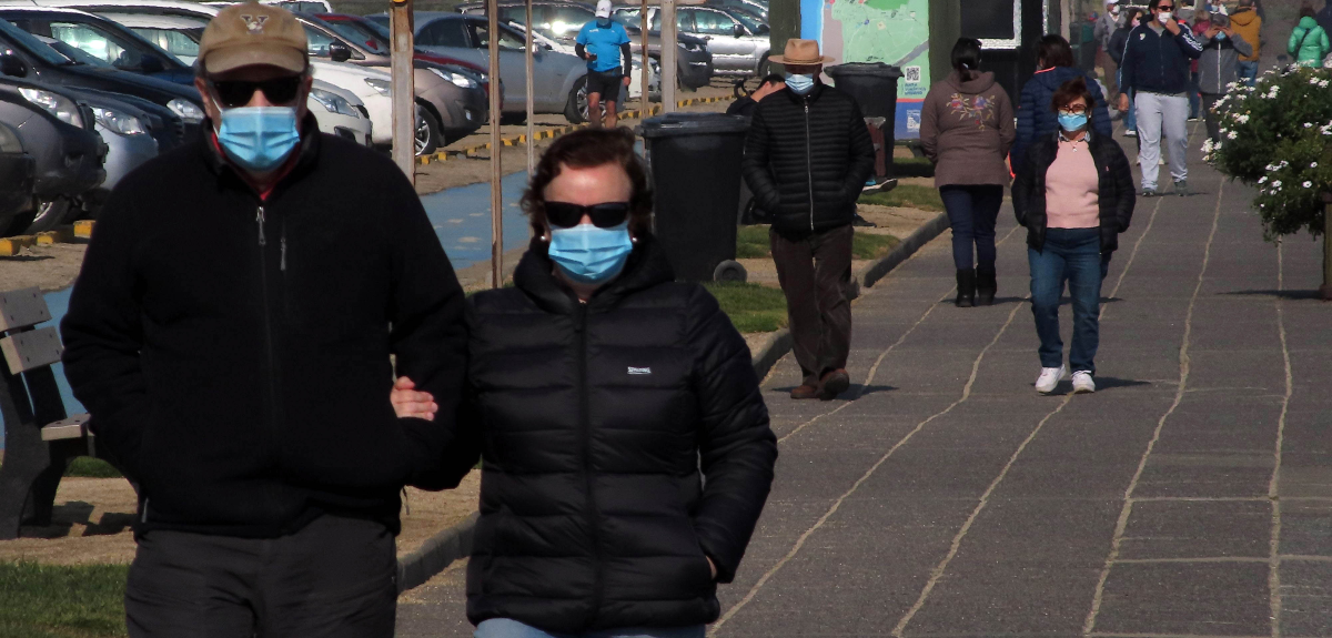 Encuesta Ipsos: 85% de los chilenos creen que precios subirán más rápido que los ingresos en 2022