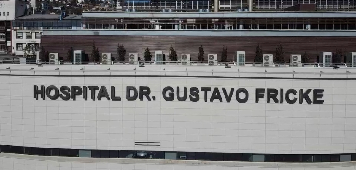 Joven que espera trasplante de corazón rindió PDT en hospital de Viña: quiere ser ingeniero