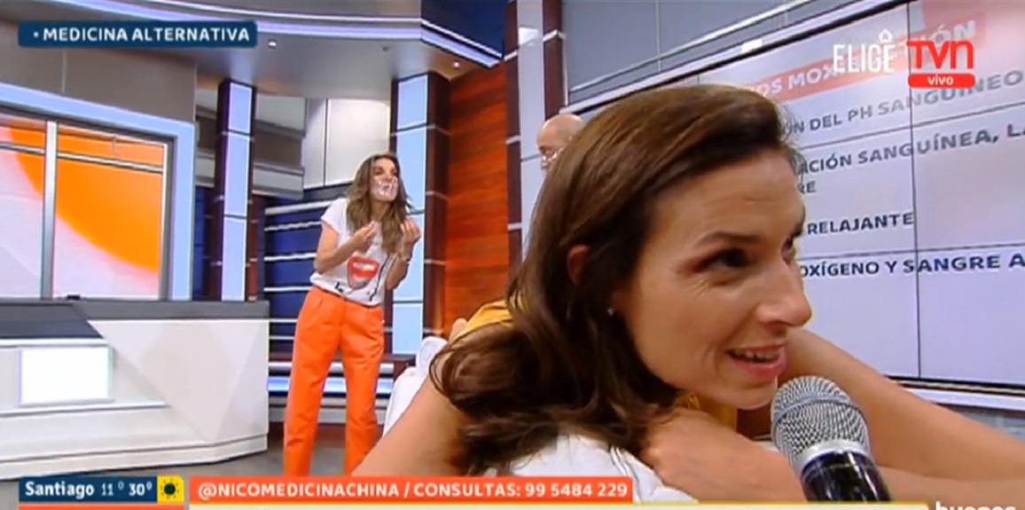 María Luisa Godoy sacó risas con singular 'piropo' a pies de Carola Escobar en el BDAT: 