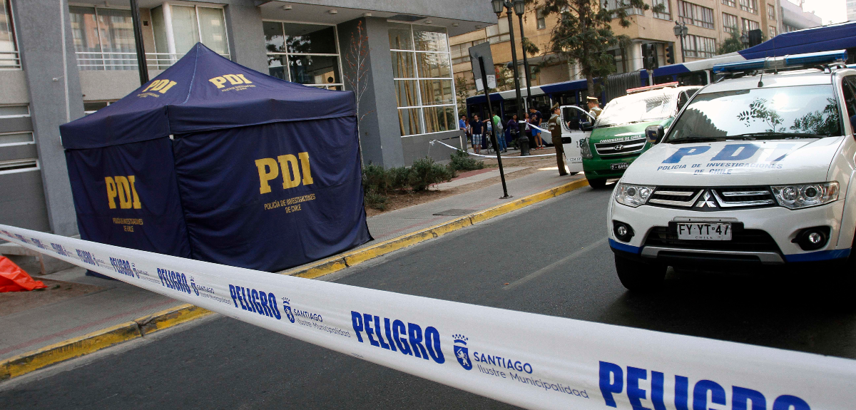 Hombre de 36 años que murió tras caer de edificio en Lo Barnechea sería pareja de Ruth Gamarra
